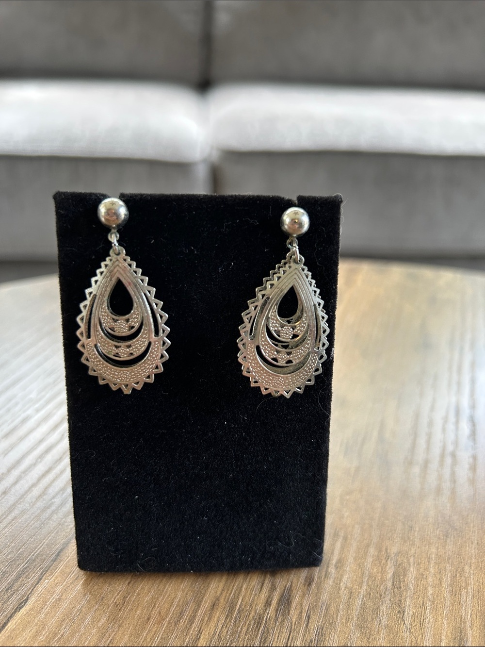 Vintage Silver Teardrop Filigree Dangle Earrings